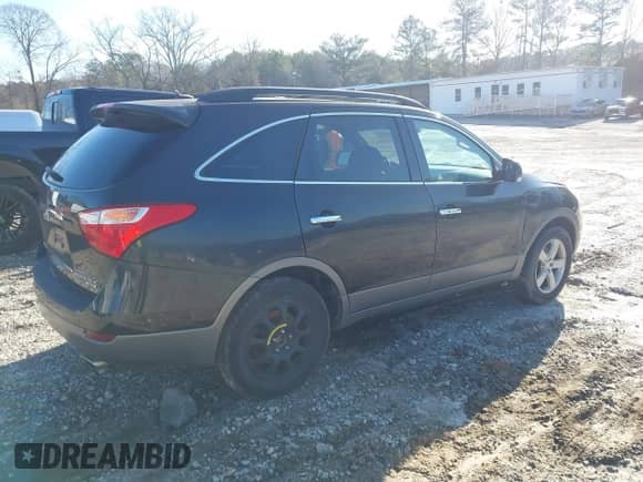 2008 Hyundai Veracruz GLS с VIN KM8NU13C58U061883, выставлен на аукционе IAAI как лот 41508777 с пробегом 261 428 миль миль и . История ставок и продаж доступна на DreamBid. Изображение 4.