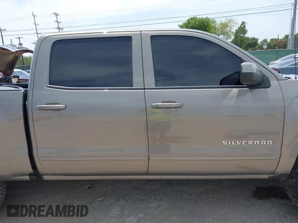 ✅ 2017 Chevrolet Silverado 1500 LT • VIN: 3GCUKREH8HG370540 • Лот: 42763496. Опубликован ранее на IAAI с пробегом 181 382 миль. Бесплатный доступ к архиву аукционных продаж из США и подробный отчёт об истории автомобиля на DreamBid. Изображение 14.