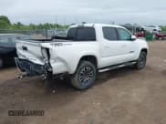 ✅ 2020 Toyota Tacoma SR5 • VIN: 5TFAZ5CNXLX089716 • Lot: 42344679. Listed on IAAI with 188,172 mi. Free auction sales archive from the USA and detailed vehicle history report at DreamBid. Image 4.