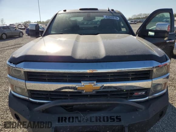 ✅ 2015 Chevrolet Silverado 2500HD LTZ • VIN: 1GC1KWE8XFF149196 • Lot: 83942615. Wystawiony na Copart z przebiegiem Nie podano. Bezpłatny archiwum sprzedaży aukcyjnych z USA i szczegółowy raport historii pojazdu na DreamBid. Zdjęcie 11.