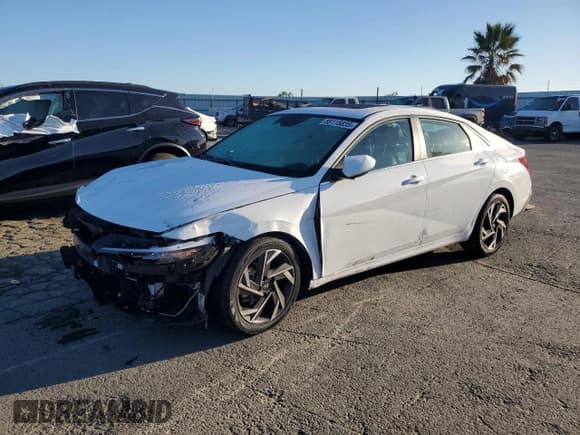 ✅ 2024 Hyundai Elantra Limited • VIN: KMHLN4DJ3RU100703 • Лот: 86115835. Опубликован ранее на Copart с пробегом 111 500 миль. Бесплатный доступ к архиву аукционных продаж из США и подробный отчёт об истории автомобиля на DreamBid. Изображение 1.