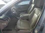 ✅ 2010 Mercedes-Benz E 550 Sport • VIN: WDDHF7CB5AA107344 • Lot: 84903405. Wystawiony na Copart z przebiegiem 126 213 mil. Bezpłatny archiwum sprzedaży aukcyjnych z USA i szczegółowy raport historii pojazdu na DreamBid. Zdjęcie 7.