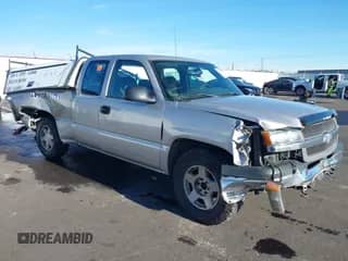2004 Chevrolet Silverado 1500 LS with VIN 2GCEC19T641328758, listed as a IAAI auction lot 41296030 with 233,459 mi miles and . Bid and sale history available at DreamBid. Image 1.