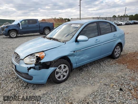 2008 Hyundai Accent GLS с VIN KMHCN46C38U260500, выставлен на аукционе Copart как лот 81526264 с пробегом 85 097 миль миль и Чистый • Clean title. История ставок и продаж доступна на DreamBid. Изображение 1.