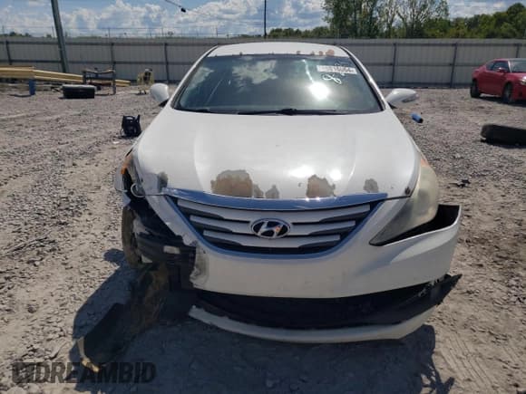 ✅ 2014 Hyundai Sonata GLS • VIN: 5NPEB4AC6EH918183 • Lot: 69816064. Listed on Copart with 228,584 mi. Free auction sales archive from the USA and detailed vehicle history report at DreamBid. Image 5.