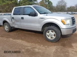 ✅ 2010 Ford F-150 XL • VIN: 1FTEW1CWXAFD26526 • Lot: 41141650. Listed on IAAI with 200,042 mi. Free auction sales archive from the USA and detailed vehicle history report at DreamBid. Image 1.
