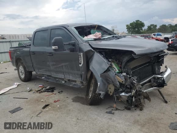 ✅ 2020 Ford F-250 XL • VIN: 1FT7W2B64LEC88798 • Lot: 65892625. Listed on Copart with 111,942 mi. Free auction sales archive from the USA and detailed vehicle history report at DreamBid. Image 4.