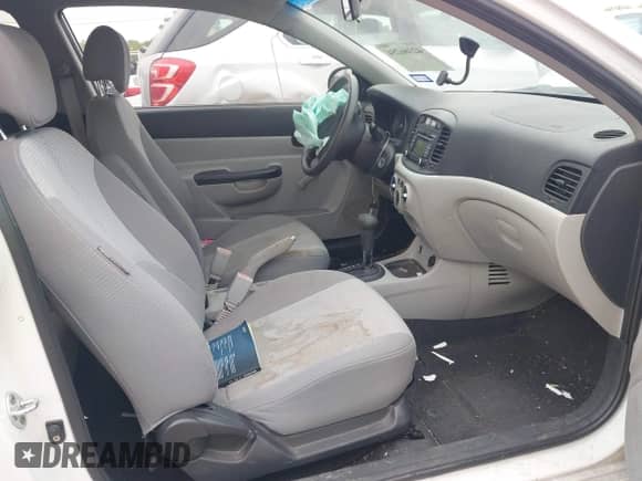 2009 Hyundai Accent GS с VIN KMHCM36C89U131456, выставлен на аукционе IAAI как лот 42366254 с пробегом 121 558 миль миль и . История ставок и продаж доступна на DreamBid. Изображение 5.