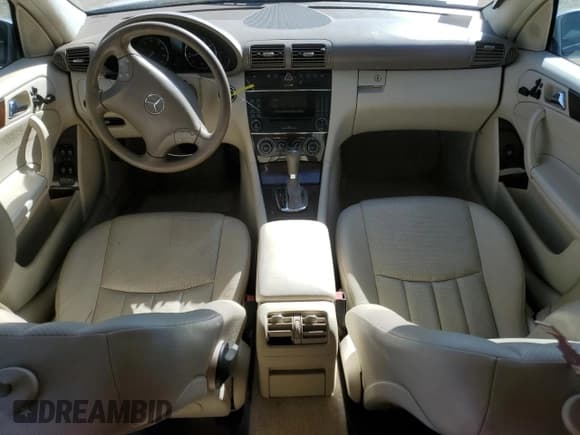 ✅ 2005 Mercedes-Benz C 320 • VIN: WDBRF64J15F602520 • Lot: 48212235. Wystawiony na Copart z przebiegiem 136 330 mil. Bezpłatny archiwum sprzedaży aukcyjnych z USA i szczegółowy raport historii pojazdu na DreamBid. Zdjęcie 8.