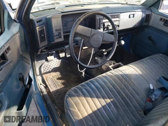 1990 Chevrolet S-10 с VIN 1GCCS14E1L2147231, выставлен на аукционе Copart как лот 73834884 с пробегом 185 421 миль миль и Чистый • Clean title. История ставок и продаж доступна на DreamBid. Изображение 8.