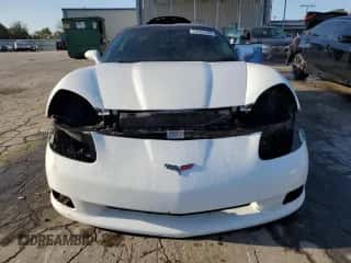 2008 Chevrolet Corvette с VIN 1G1YY26W985134306, выставлен на аукционе Copart как лот 73752444 с пробегом 94 218 миль миль и Списание • Salvage title. История ставок и продаж доступна на DreamBid. Изображение 5.
