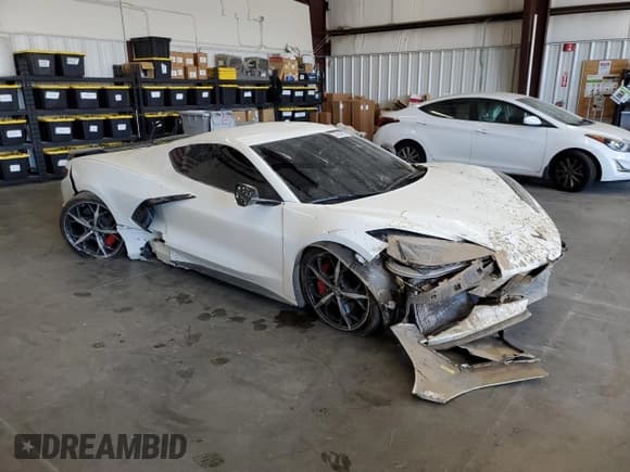 ✅ 2023 Chevrolet Corvette 2LT • VIN: 1G1YB2D44P5101814 • Lot: 69844295. Wystawiony na Copart z przebiegiem 22 831 mil. Bezpłatny archiwum sprzedaży aukcyjnych z USA i szczegółowy raport historii pojazdu na DreamBid. Zdjęcie 4.