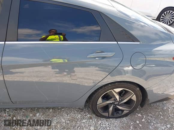 2021 Hyundai Elantra Limited z VIN KMHLP4AG1MU134098, wystawiony jako IAAI lot #43349371 z przebiegiem 125 486 mil mil oraz . Historia ofert i sprzedaży dostępna na DreamBid. Obrazek 6.