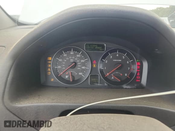 ✅ 2008 Volvo C70 • VIN: YV1MC67218J040185 • Lot: 89493755. Wystawiony na Copart z przebiegiem 132 846 mil. Bezpłatny archiwum sprzedaży aukcyjnych z USA i szczegółowy raport historii pojazdu na DreamBid. Zdjęcie 9.