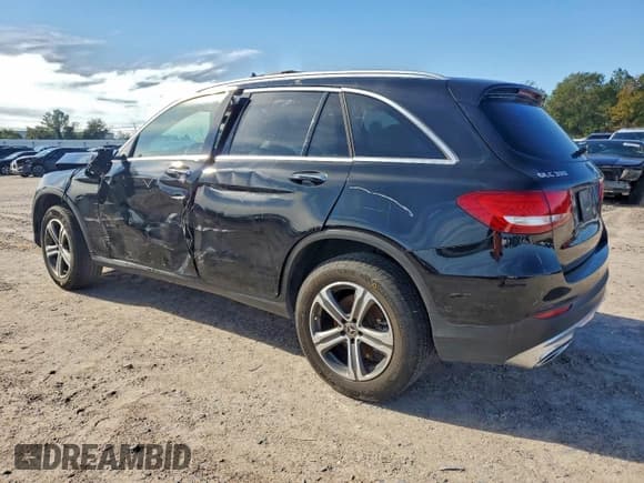 ✅ 2019 Mercedes-Benz GLC 300 • VIN: WDC0G4JB2KV187602 • Lot: 81802315. Listed on Copart with 68,774 mi. Free auction sales archive from the USA and detailed vehicle history report at DreamBid. Image 2.