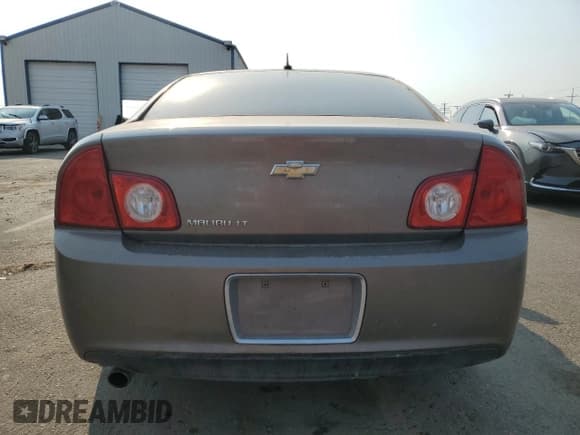 ✅ 2010 Chevrolet Malibu 1LT • VIN: 1G1ZC5EB3AF286634 • Lot: 70680604. Listed on Copart with 177,533 mi. Free auction sales archive from the USA and detailed vehicle history report at DreamBid. Image 6.