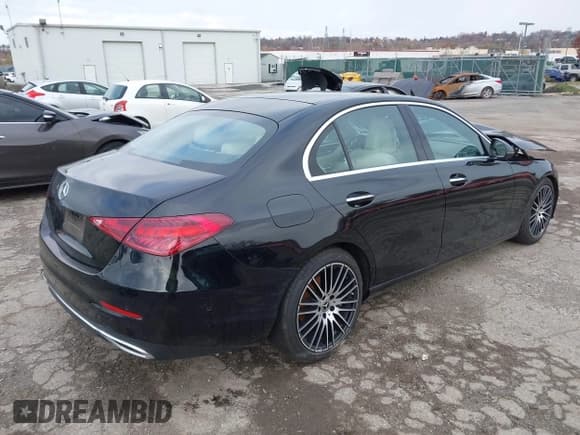 ✅ 2022 Mercedes-Benz C 300 • VIN: W1KAF4HB0NR040149 • Лот: 43672028. Опубликован ранее на IAAI с пробегом 46 166 миль. Бесплатный доступ к архиву аукционных продаж из США и подробный отчёт об истории автомобиля на DreamBid. Изображение 4.
