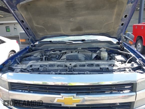 ✅ 2015 Chevrolet Silverado 2500HD LT • VIN: 1GC1KVEG4FF107284 • Lot: 42907719. Listed on IAAI with 313,421 mi. Free auction sales archive from the USA and detailed vehicle history report at DreamBid. Image 10.