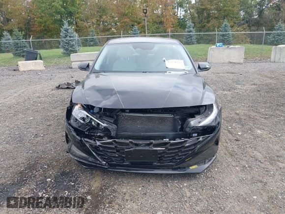 ✅ 2023 Hyundai Elantra Limited • VIN: KMHLP4AG2PU570916 • Lot: 43278117. Listed on IAAI with 22,867 mi. Free auction sales archive from the USA and detailed vehicle history report at DreamBid. Image 13.