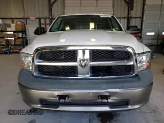 ✅ 2009 Dodge 1500 SLT • VIN: 1D3HV18P99S819772 • Lot: 47148484. Wystawiony na Copart z przebiegiem 121 965 mil. Bezpłatny archiwum sprzedaży aukcyjnych z USA i szczegółowy raport historii pojazdu na DreamBid. Zdjęcie 5.