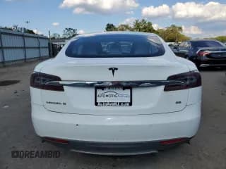 ✅ 2014 Tesla Model S 60 • VIN: 5YJSA1H1XEFP55657 • Lot: 71102115. Wystawiony na Copart z przebiegiem Nie podano. Bezpłatny archiwum sprzedaży aukcyjnych z USA i szczegółowy raport historii pojazdu na DreamBid. Zdjęcie 6.