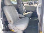 ✅ 2014 Toyota Sienna LE AAS • VIN: 5TDKK3DC9ES489463 • Lot: 42344427. Listed on IAAI with 233,265 mi. Free auction sales archive from the USA and detailed vehicle history report at DreamBid. Image 8.