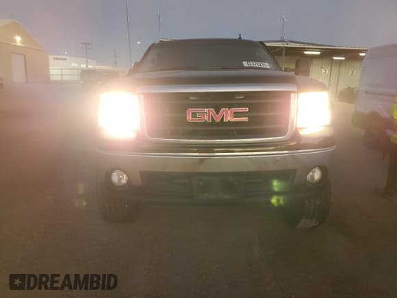 ✅ 2008 GMC Sierra 1500 SLE1 • VIN: 1GTEK19038Z146683 • Лот: 82470235. Опубликован ранее на Copart с пробегом 134 765 миль. Бесплатный доступ к архиву аукционных продаж из США и подробный отчёт об истории автомобиля на DreamBid. Изображение 5.