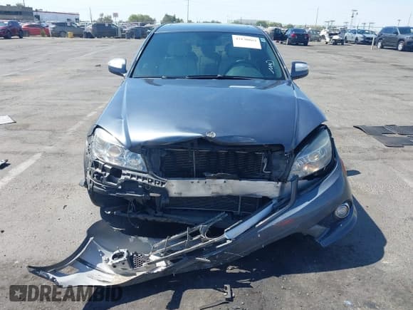 ✅ 2009 Mercedes-Benz C 300 Sport • VIN: WDDGF54XX9R059816 • Lot: 43130862. Listed on IAAI with 143,383 mi. Free auction sales archive from the USA and detailed vehicle history report at DreamBid. Image 6.