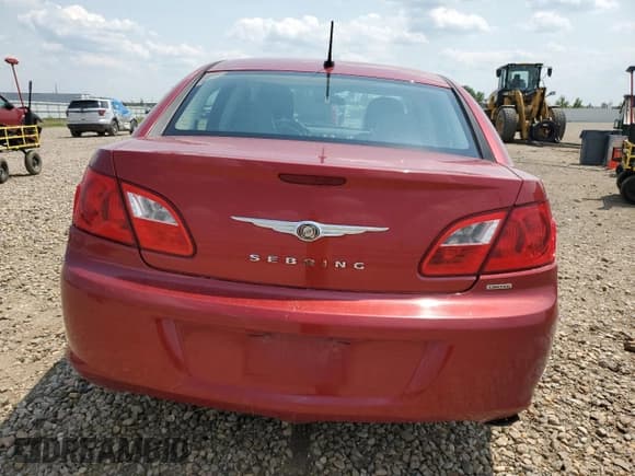 ✅ 2010 Chrysler Sebring Limited • VIN: 1C3CC5FD1AN197099 • Lot: 59128825. Wystawiony na Copart z przebiegiem 85 736 mil. Bezpłatny archiwum sprzedaży aukcyjnych z USA i szczegółowy raport historii pojazdu na DreamBid. Zdjęcie 6.