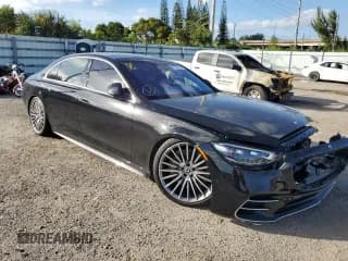✅ 2023 Mercedes-Benz S 500 • VIN: W1K6G6DBXPA223225 • Lot: 77657213. Wystawiony na Copart z przebiegiem 2 043 mil. Bezpłatny archiwum sprzedaży aukcyjnych z USA i szczegółowy raport historii pojazdu na DreamBid. Zdjęcie 4.