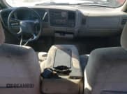 ✅ 2000 Chevrolet Silverado 1500 LS • VIN: 2GCEC19T0Y1141389 • Лот: 77628604. Опубликован ранее на Copart с пробегом 325 624 миль. Бесплатный доступ к архиву аукционных продаж из США и подробный отчёт об истории автомобиля на DreamBid. Изображение 8.