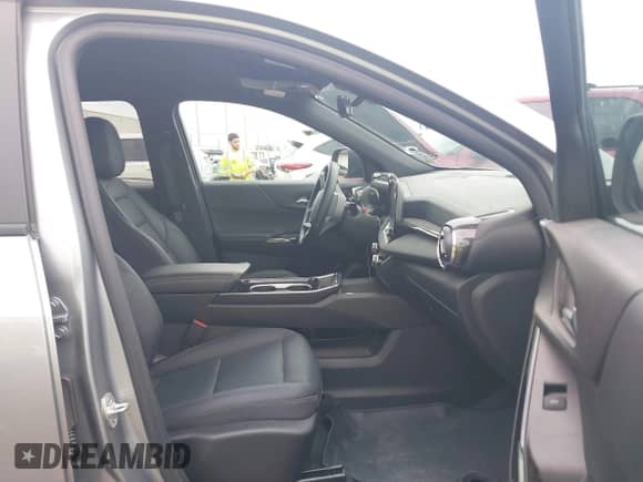 2025 Chevrolet Equinox FWD LT с VIN 3GNAXHEG4SL167463, выставлен на аукционе IAAI как лот 42494601 с пробегом 16 543 миль миль и . История ставок и продаж доступна на DreamBid. Изображение 5.
