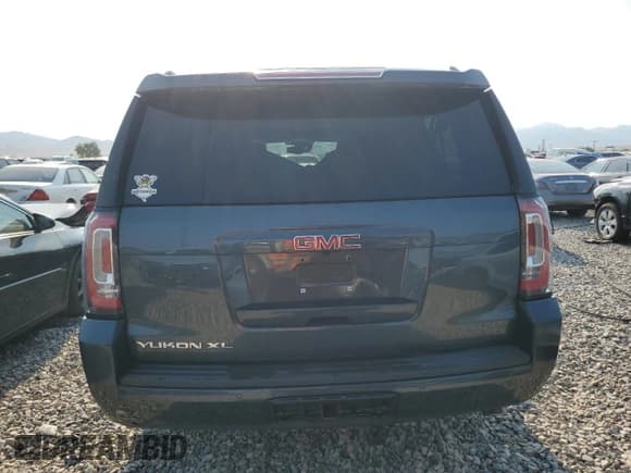 ✅ 2020 GMC Yukon XL SLT • VIN: 1GKS2GKC7LR280720 • Lot: 63339585. Listed on Copart with 46,553 mi. Free auction sales archive from the USA and detailed vehicle history report at DreamBid. Image 6.