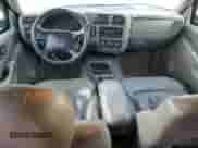 1998 Chevrolet Blazer LT с VIN 1GNDT13W2W2236765, выставлен на аукционе Copart как лот 88902125 с пробегом 227 773 миль миль и Списание • Salvage title. История ставок и продаж доступна на DreamBid. Изображение 8.