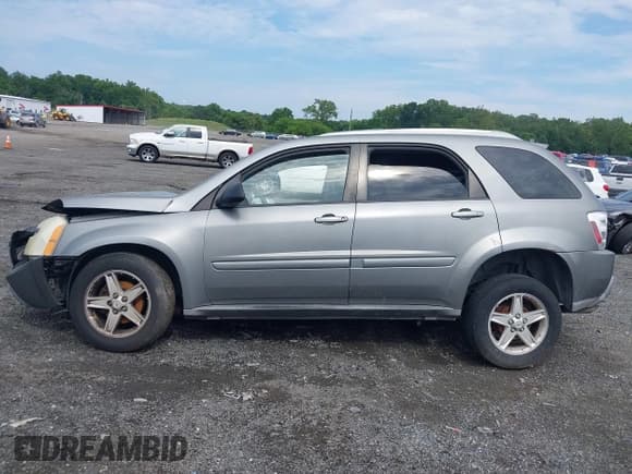 ✅ 2005 Chevrolet Equinox LT • VIN: 2CNDL73F056081769 • Лот: 42767864. Опубликован ранее на IAAI с пробегом 95 412 миль. Бесплатный доступ к архиву аукционных продаж из США и подробный отчёт об истории автомобиля на DreamBid. Изображение 14.