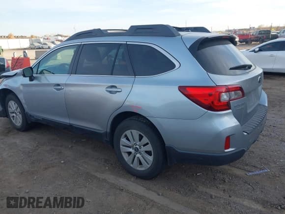 ✅ 2015 Subaru Outback Premium • VIN: 4S4BSBCC3F3256110 • Lot: 43695469. Listed on IAAI with 167,425 mi. Free auction sales archive from the USA and detailed vehicle history report at DreamBid. Image 3.