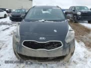 ✅ 2015 Kia Rondo EX • VIN: KNAHU8A3XF7080967 • Lot: 51793045. Wystawiony na Copart z przebiegiem 249 814 mil. Bezpłatny archiwum sprzedaży aukcyjnych z USA i szczegółowy raport historii pojazdu na DreamBid. Zdjęcie 5.