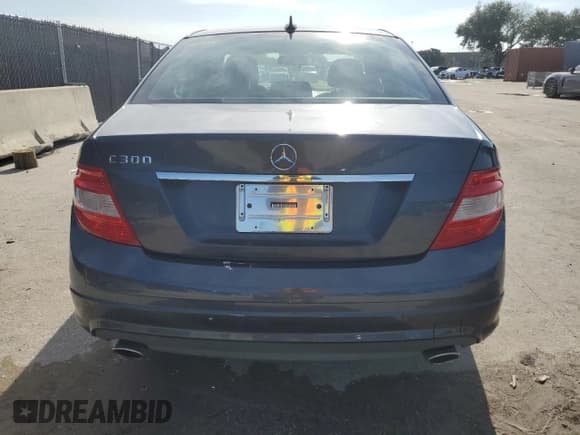 ✅ 2008 Mercedes-Benz C 300 Sport • VIN: WDDGF54X58F052255 • Лот: 70891885. Опубликован ранее на Copart с пробегом 79 953 миль. Бесплатный доступ к архиву аукционных продаж из США и подробный отчёт об истории автомобиля на DreamBid. Изображение 6.