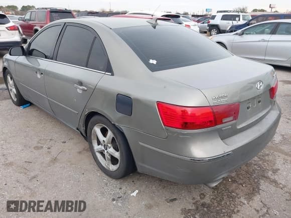 ✅ 2010 Hyundai Sonata Limited • VIN: 5NPEU4AF0AH625992 • Лот: 41266005. Опубликован ранее на IAAI с пробегом 238 812 миль. Бесплатный доступ к архиву аукционных продаж из США и подробный отчёт об истории автомобиля на DreamBid. Изображение 3.