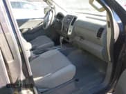 ✅ 2012 Nissan Frontier SV • VIN: 1N6AD0ER6CC452499 • Lot: 43727579. Wystawiony na IAAI z przebiegiem 183 163 mil. Bezpłatny archiwum sprzedaży aukcyjnych z USA i szczegółowy raport historii pojazdu na DreamBid. Zdjęcie 5.