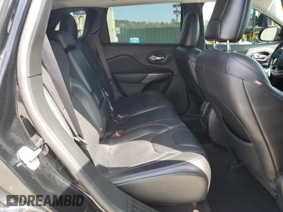 ✅ 2019 Jeep Cherokee Limited • VIN: 1C4PJMDX0KD131838 • Lot: 49286605. Listed on Copart with 85,358 mi. Free auction sales archive from the USA and detailed vehicle history report at DreamBid. Image 11.