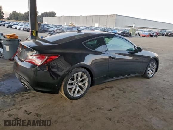 ✅ 2013 Hyundai Genesis Coupe Premium • VIN: KMHHT6KD8DU107014 • Lot: 94575865. Wystawiony na Copart z przebiegiem 139 042 mil. Bezpłatny archiwum sprzedaży aukcyjnych z USA i szczegółowy raport historii pojazdu na DreamBid. Zdjęcie 3.