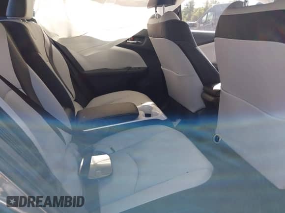 2017 Toyota Prius Plus с VIN JTDKARFP6H3005521, выставлен на аукционе IAAI как лот 43004855 с пробегом 58 705 миль миль и . История ставок и продаж доступна на DreamBid. Изображение 8.