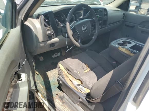 ✅ 2013 Chevrolet Silverado 2500HD Work Truck • VIN: 1GC0KVCG7DZ341865 • Лот: 68502185. Опубликован ранее на Copart с пробегом 282 629 миль. Бесплатный доступ к архиву аукционных продаж из США и подробный отчёт об истории автомобиля на DreamBid. Изображение 8.