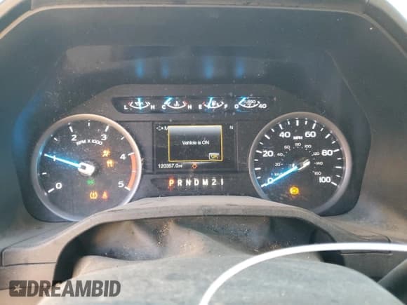 ✅ 2017 Ford F-350 XL • VIN: 1FTRF3BT2HEB20833 • Лот: 73676584. Опубликован ранее на Copart с пробегом 120 357 миль. Бесплатный доступ к архиву аукционных продаж из США и подробный отчёт об истории автомобиля на DreamBid. Изображение 9.