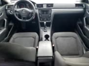 ✅ 2016 Volkswagen Passat S • VIN: 1VWAT7A32GC014601 • Лот: 84200645. Опубликован ранее на Copart с пробегом 157 004 миль. Бесплатный доступ к архиву аукционных продаж из США и подробный отчёт об истории автомобиля на DreamBid. Изображение 8.