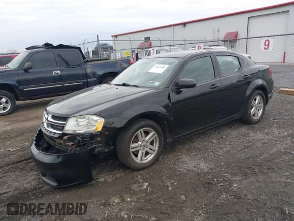 ✅ 2012 Dodge Avenger SXT • VIN: 1C3CDZCB2CN201395 • Lot: 43611043. Wystawiony na IAAI z przebiegiem 134 398 mil. Bezpłatny archiwum sprzedaży aukcyjnych z USA i szczegółowy raport historii pojazdu na DreamBid. Zdjęcie 2.