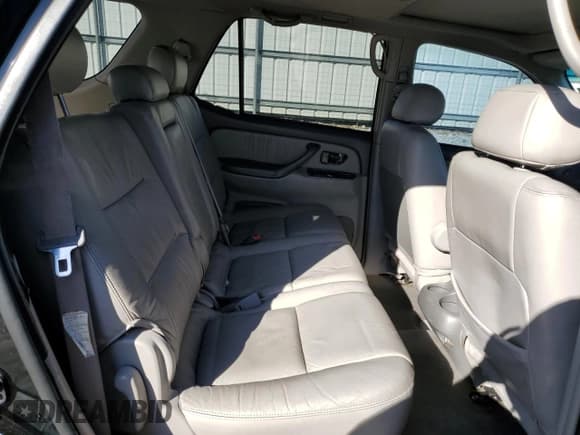 ✅ 2001 Toyota Sequoia Limited • VIN: 5TDZT38A41S017606 • Лот: 48341925. Опубликован ранее на Copart с пробегом 216 029 миль. Бесплатный доступ к архиву аукционных продаж из США и подробный отчёт об истории автомобиля на DreamBid. Изображение 11.