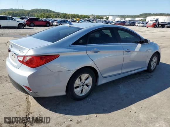 ✅ 2014 Hyundai Sonata GLS • VIN: 5NPEB4AC1EH818671 • Lot: 72816274. Listed on Copart with 163,775 mi. Free auction sales archive from the USA and detailed vehicle history report at DreamBid. Image 3.