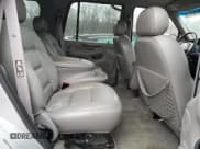 ✅ 1999 Lincoln Navigator • VIN: 5LMPU28A8XLJ41265 • Лот: 44762915. Опубликован ранее на Copart с пробегом 292 137 миль. Бесплатный доступ к архиву аукционных продаж из США и подробный отчёт об истории автомобиля на DreamBid. Изображение 11.